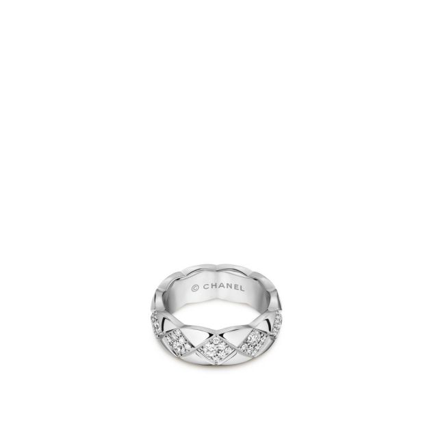 خاتم COCO CRUSH، موديل صغير، من الذهب الأبيض عيار 18 قيراطاً والماس. مجوهرات 