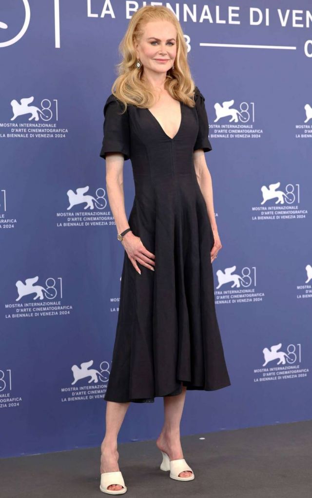 نيكول كيدمان حين وصولها إلى البندقية