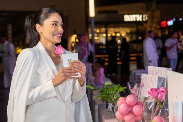 إلهام علي وأيمن مطهر في حملة التوعية بسرطان الثدي