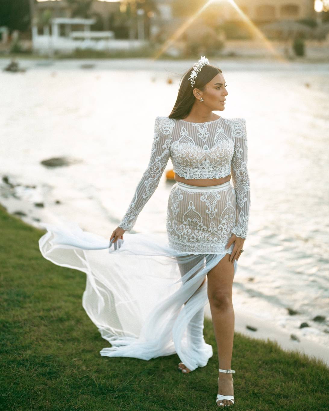 بالفيديو والصور - هاجر الشرنوبي تحتفل بزفافها في العلمين