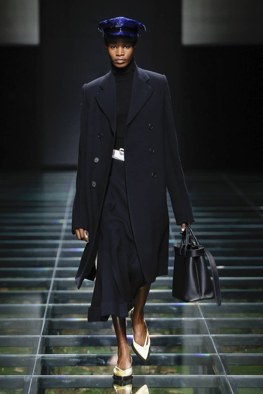 Prada لخريف وشتاء 2025-2024 رومانسية غريزية