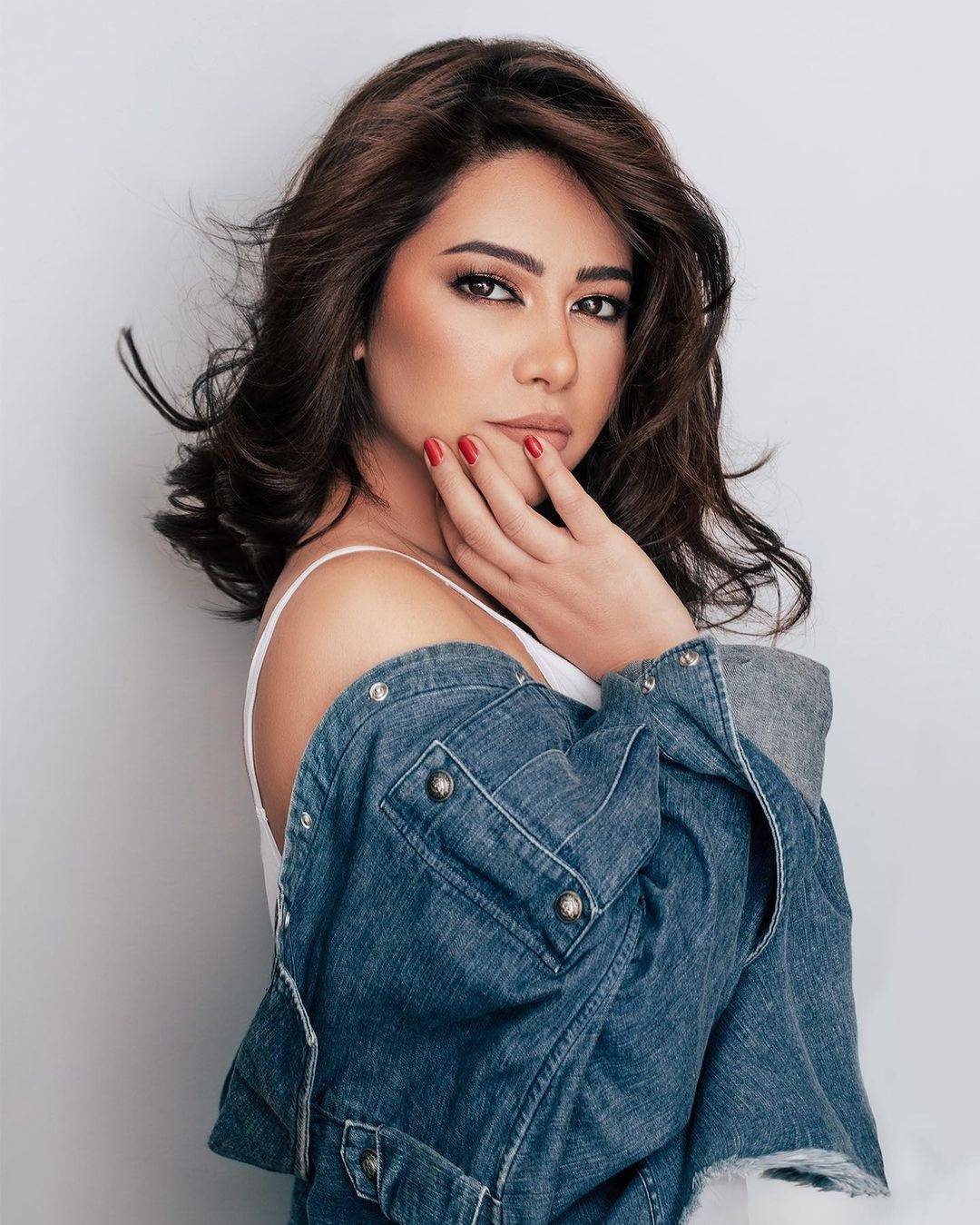 بعد نجاح ألبومها... شيرين عبد الوهاب تعود لإحياء الحفلات