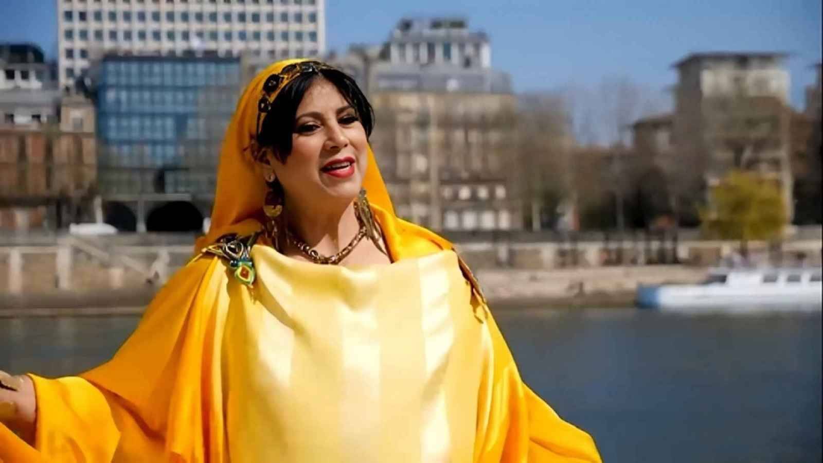 الشابة يمينة الشابة يمينة