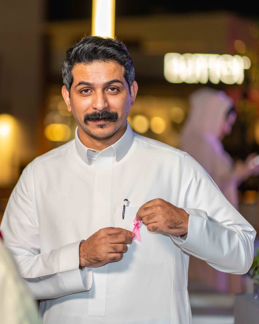 أيمن مطهر أيمن مطهر