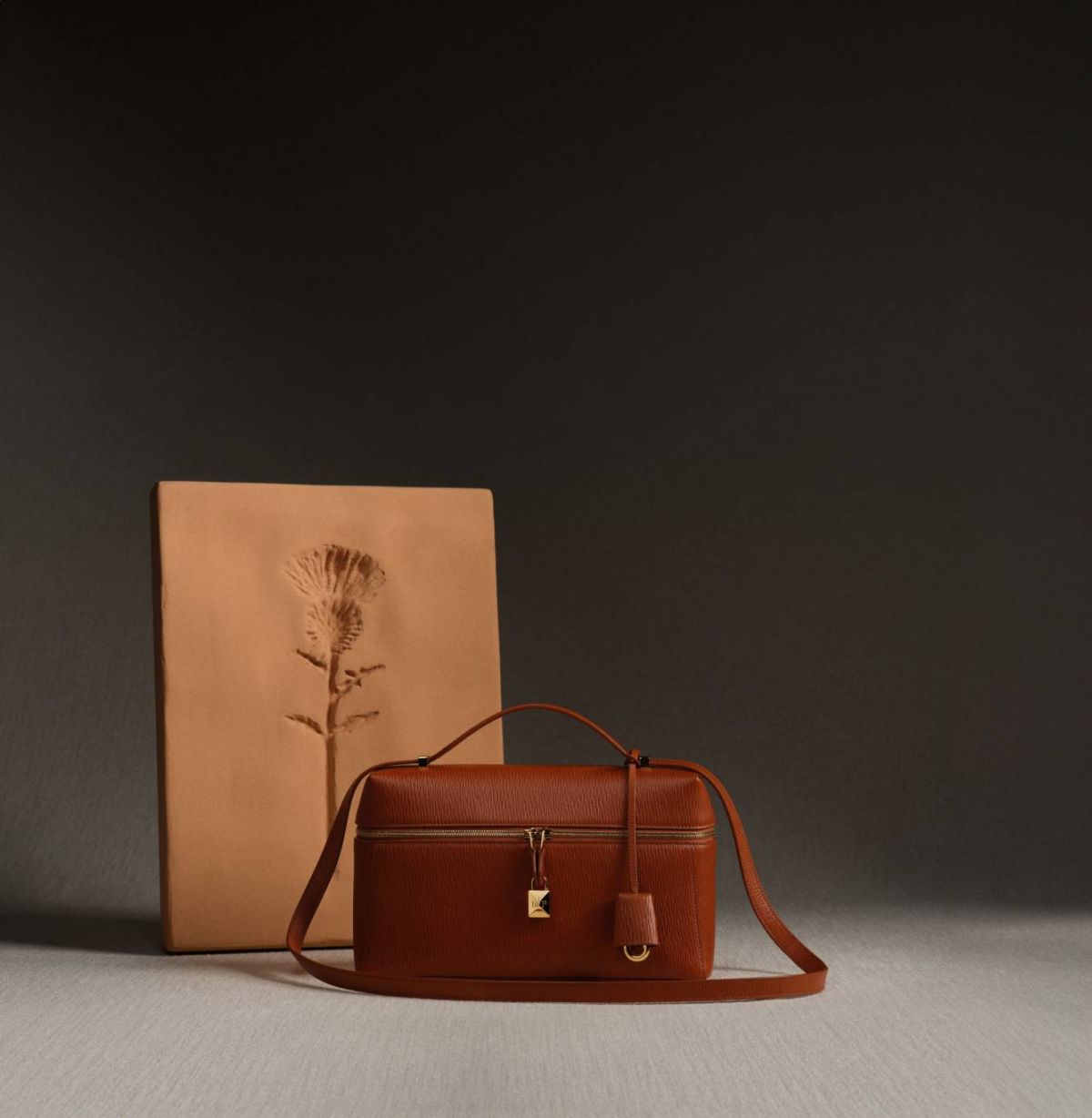 حقائب مميّزة من Loro Piana لخريف وشتاء 2025