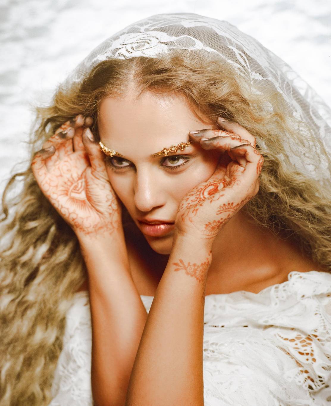 إليانا إلى جانب بيلي إيليتش في إنجاز عالمي