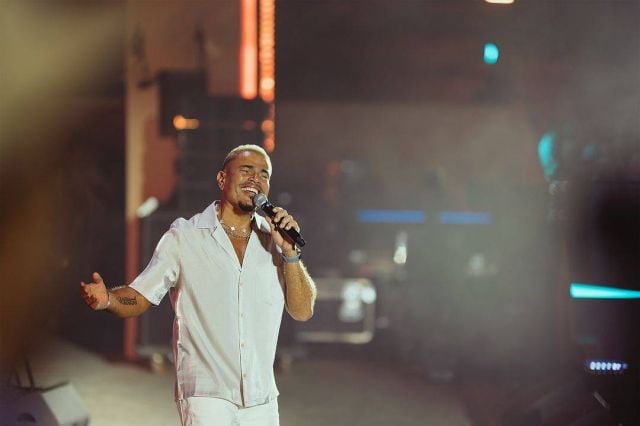 بالفيديو - عمرو دياب يعلن توقّفه عن إحياء حفلات الزفاف