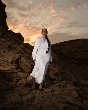 خيرية أبو لبن في جلسة تصوير خاصة بمناسبة اليوم الوطني السعودي