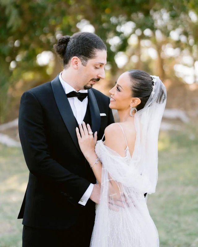 بالفيديو والصور - مريم الخشت تفاجئ جمهورها بزفافها