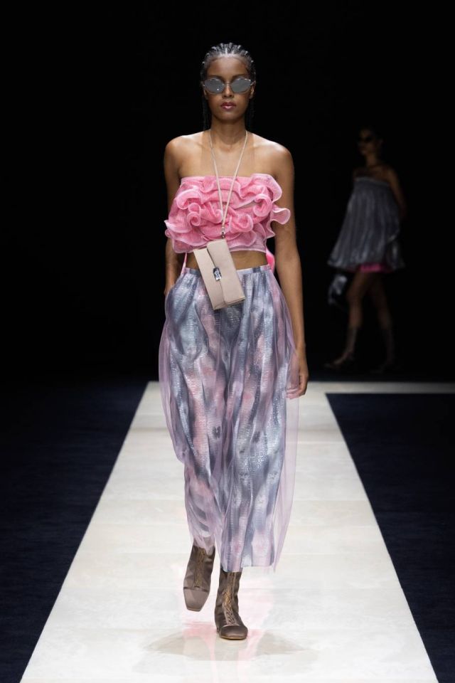 EMPORIO ARMANI SS25 WOMENSWEAR SHOW 