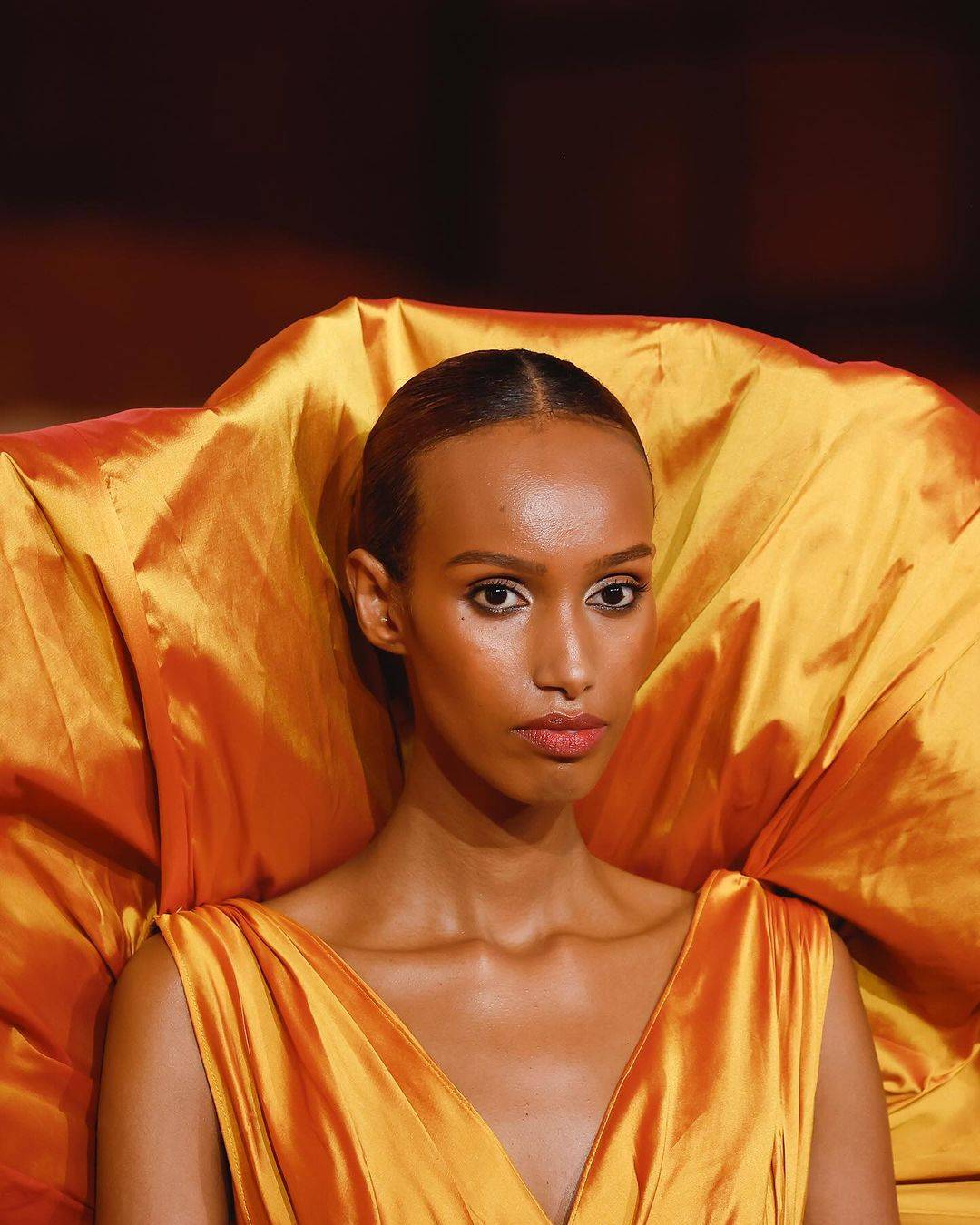 أسبوع الموضة في الرياض يعود في أكتوبر: إليك ما تحتاجين معرفته