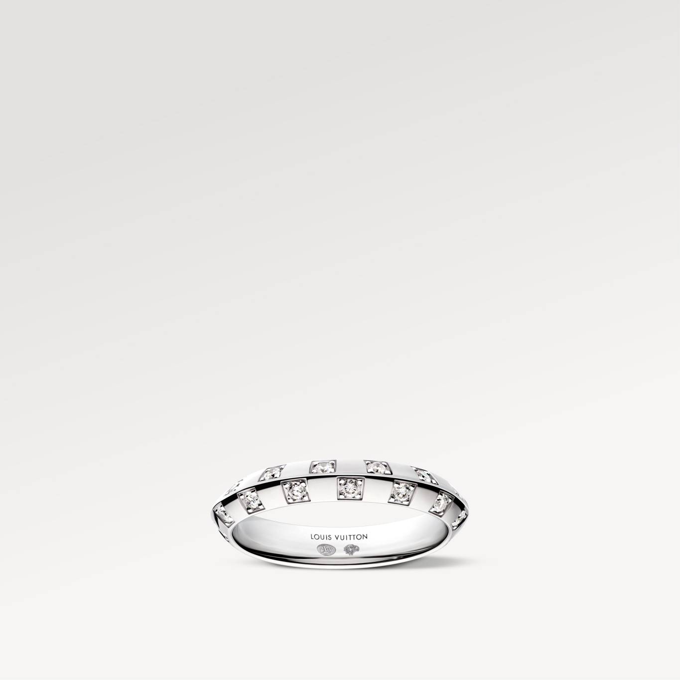 LE DAMIER DE LOUIS VUITTON WHITE GOLD DIAMONDS RING