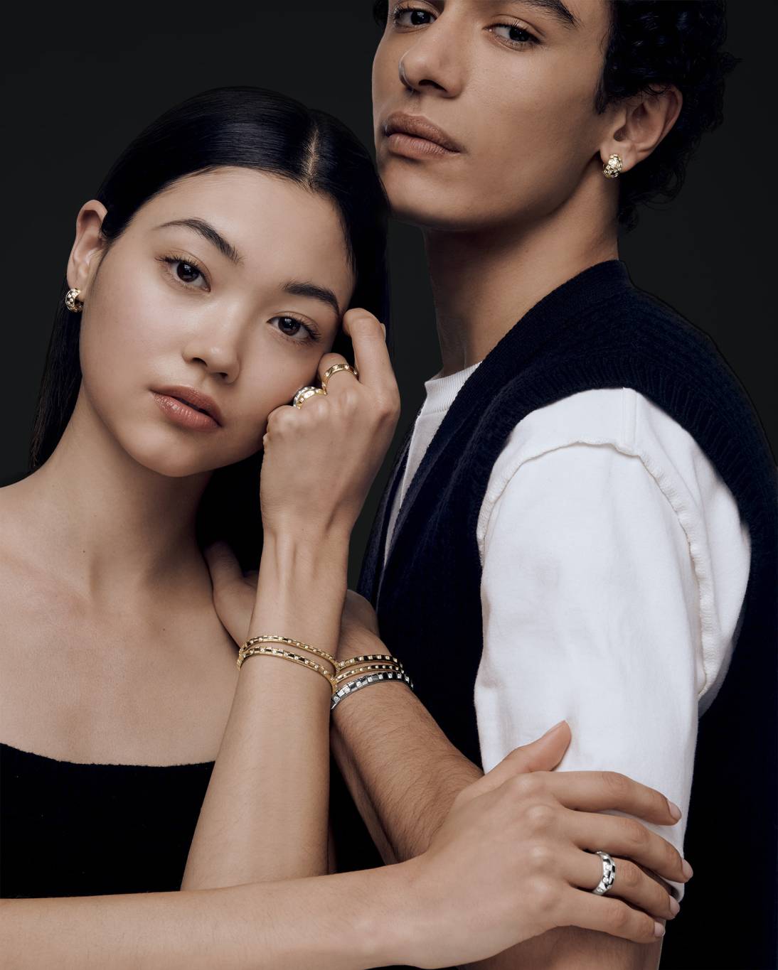 LE DAMIER DE LOUIS VUITTON JEWELRY WORN ©Nicolas Kantor 