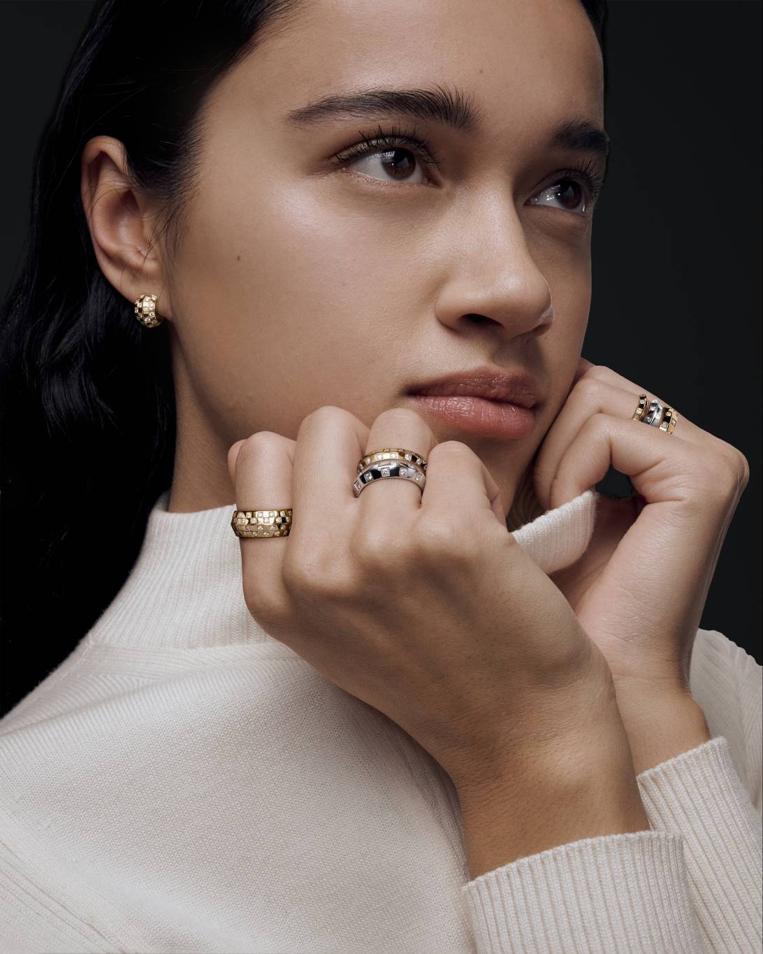 LE DAMIER DE LOUIS VUITTON JEWELRY WORN ©Nicolas Kantor 