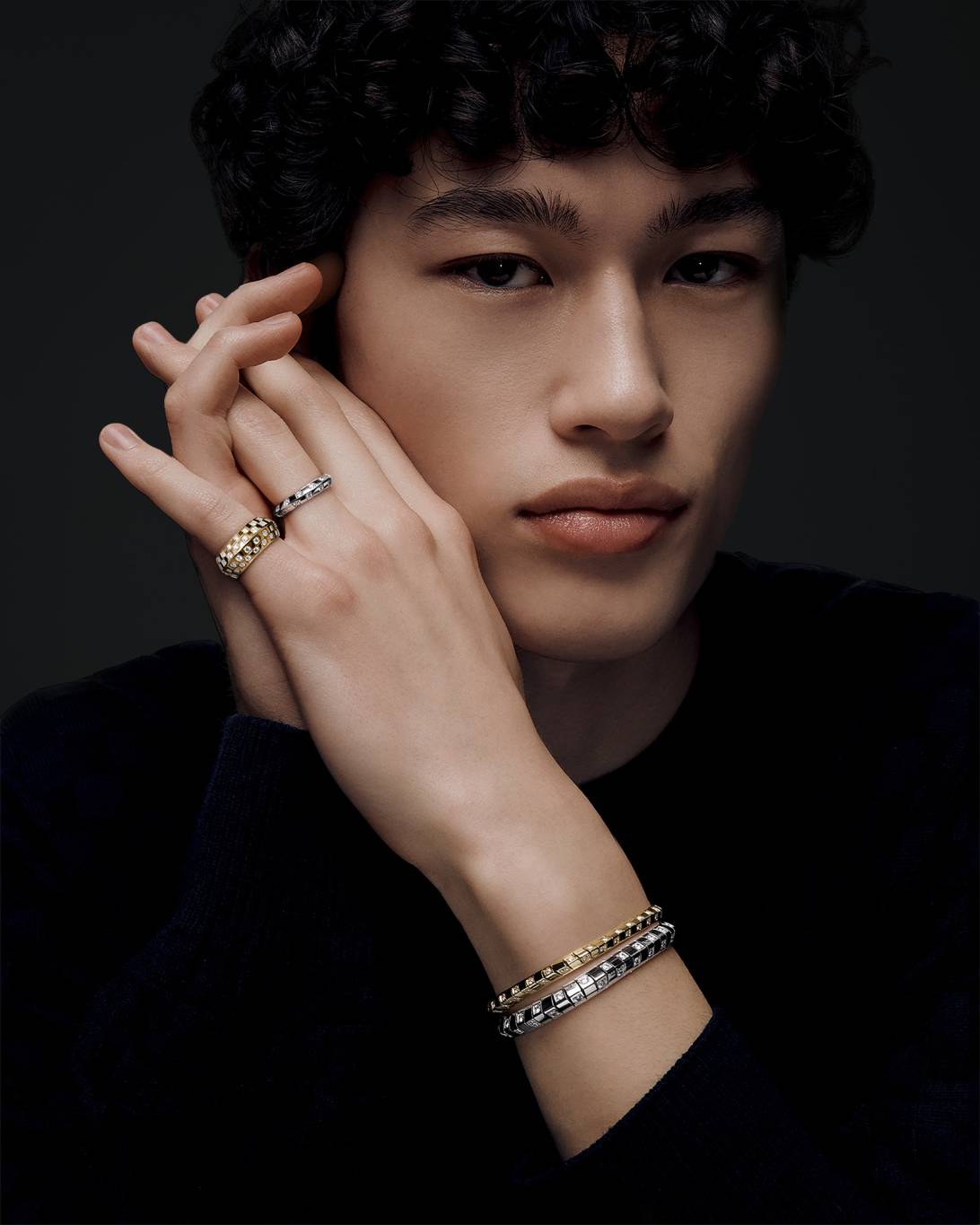 LE DAMIER DE LOUIS VUITTON JEWELRY WORN ©Nicolas Kantor 