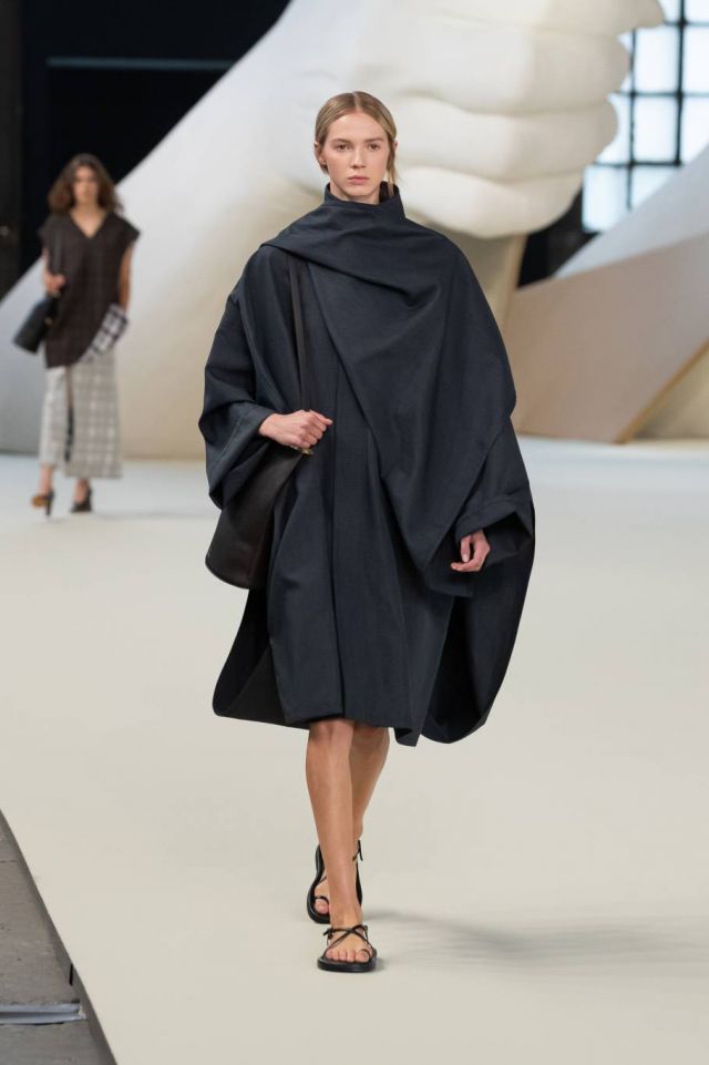 TOD'S MFW SS25 WOMEN 