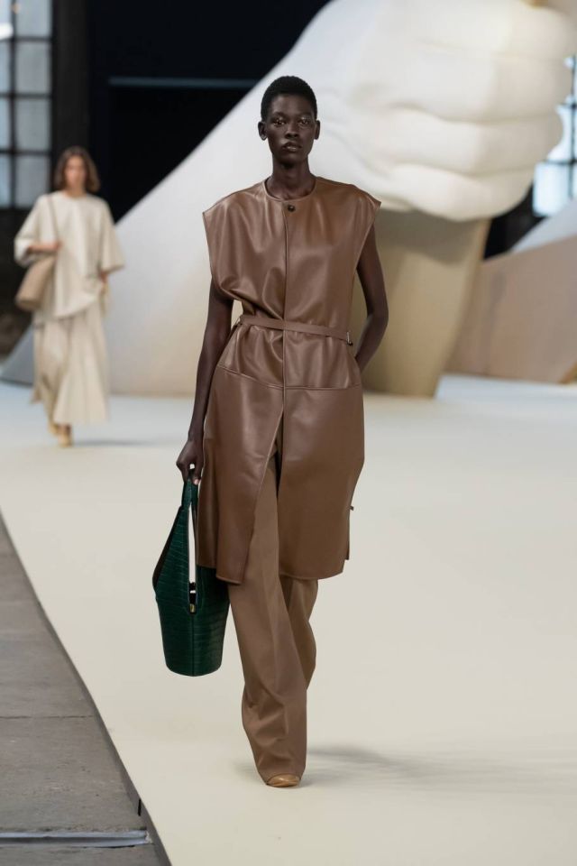 TOD'S MFW SS25 WOMEN 