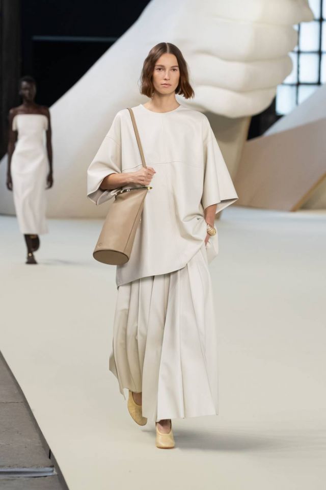 TOD'S MFW SS25 WOMEN 