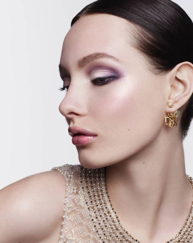 استمتعي بمجموعة الأعياد Dior Backstage Collection Holiday 2024