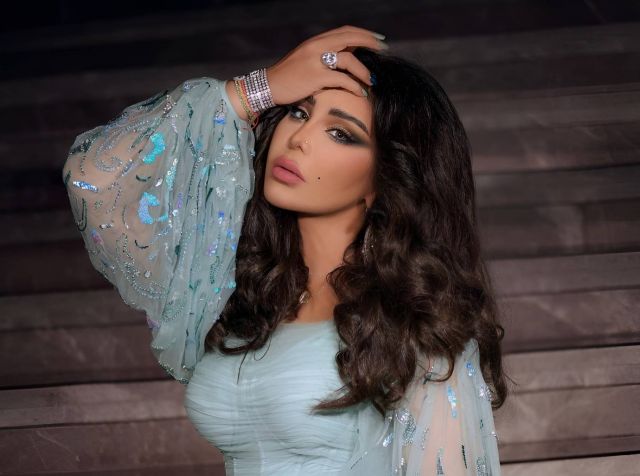 أحلام الشامسي تصحّح أخطاء النعي بين حسين ومصطفى فهمي أحلام الشامسي تصحّح أخطاء النعي بين حسين ومصطفى فهمي