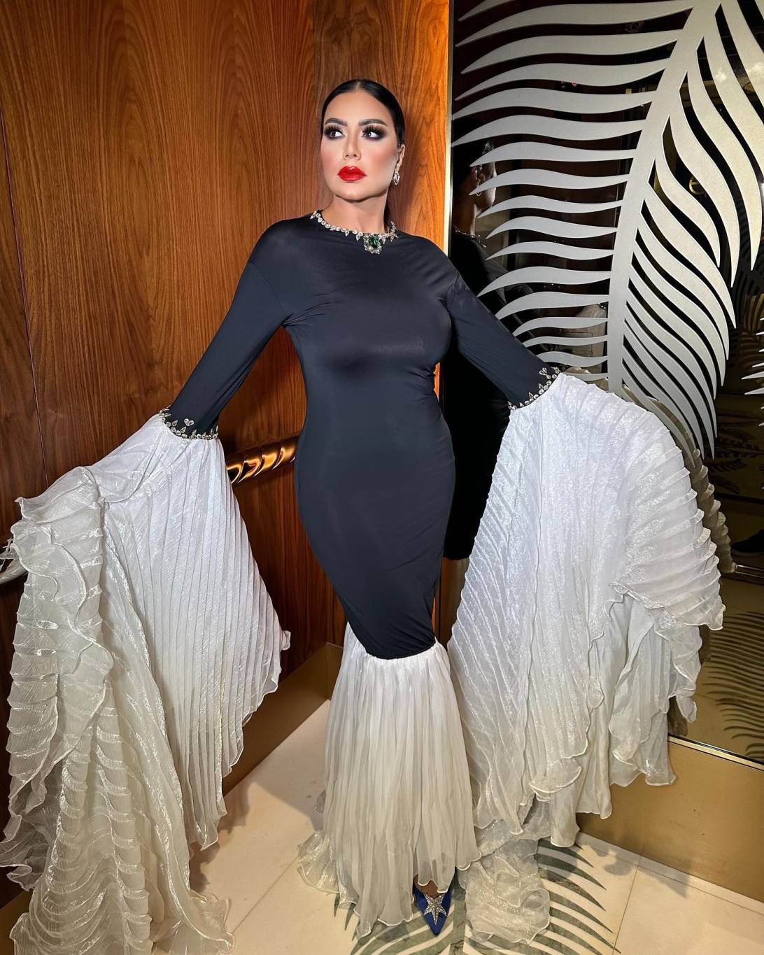 رقص رانيا يوسف في كواليس أغنيتها وتوقف تصوير مسلسلها