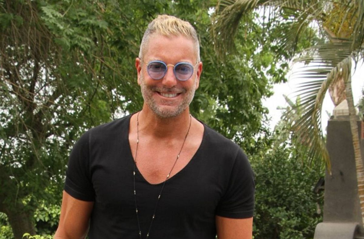 بالفيديو - تامر هجرس يتحدث عن خطوبة ابنته ورأيه في النجوم