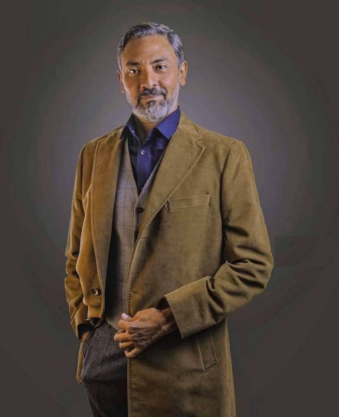 بالفيديو - فتحي عبد الوهاب يسخر من 