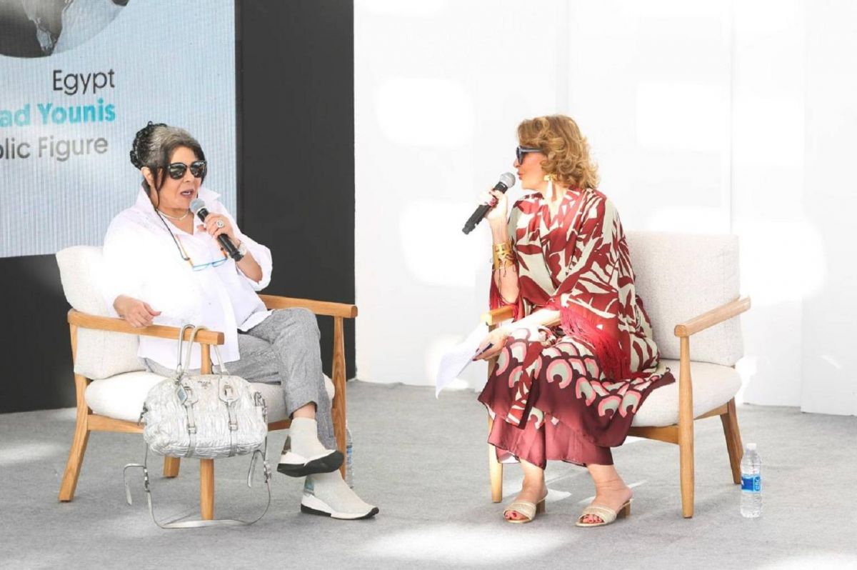 إسعاد يونس تستعيد مع يسرا ذكريات عملهما مع عادل إمام