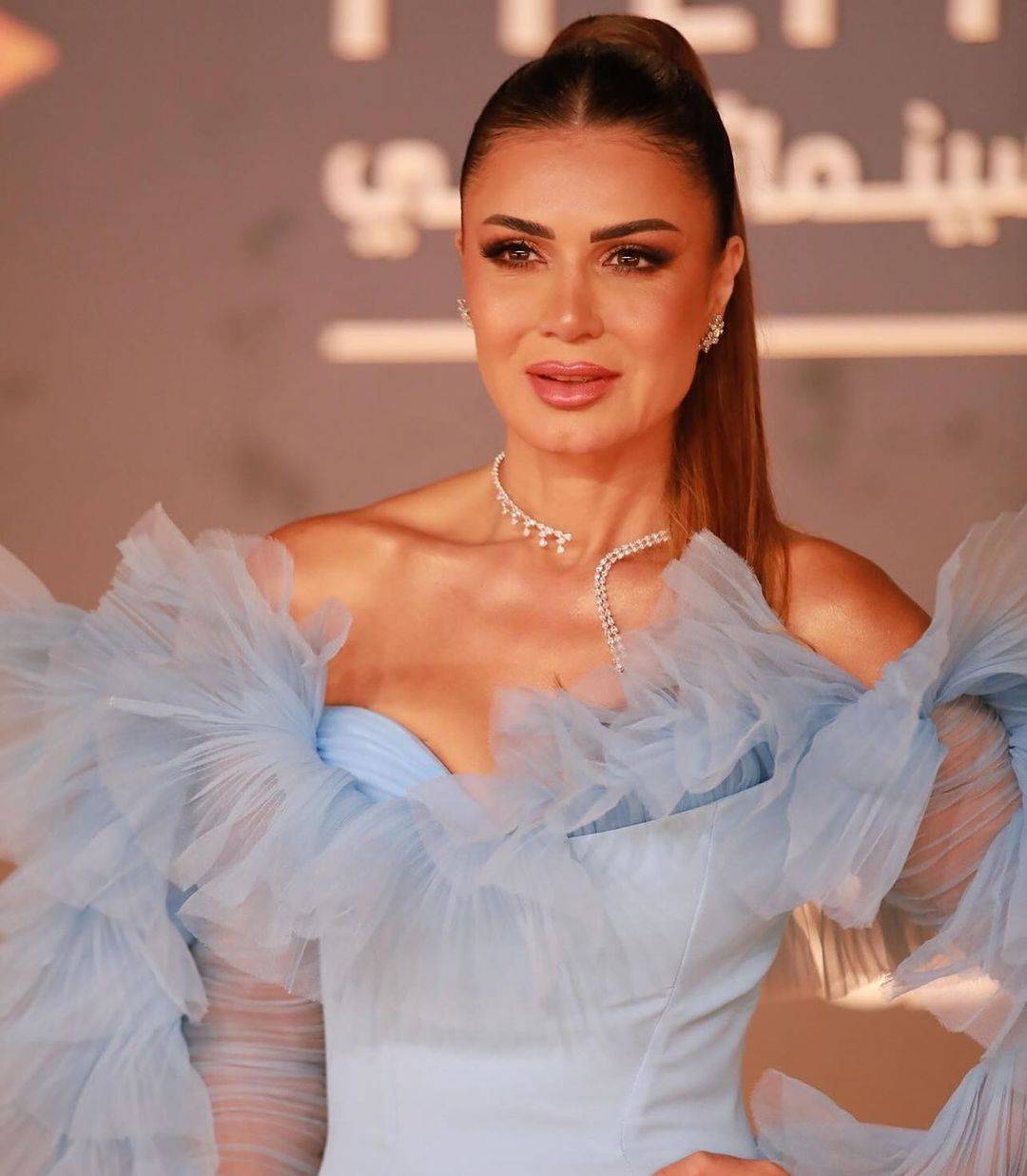  مهرجان فساتين جرياء 