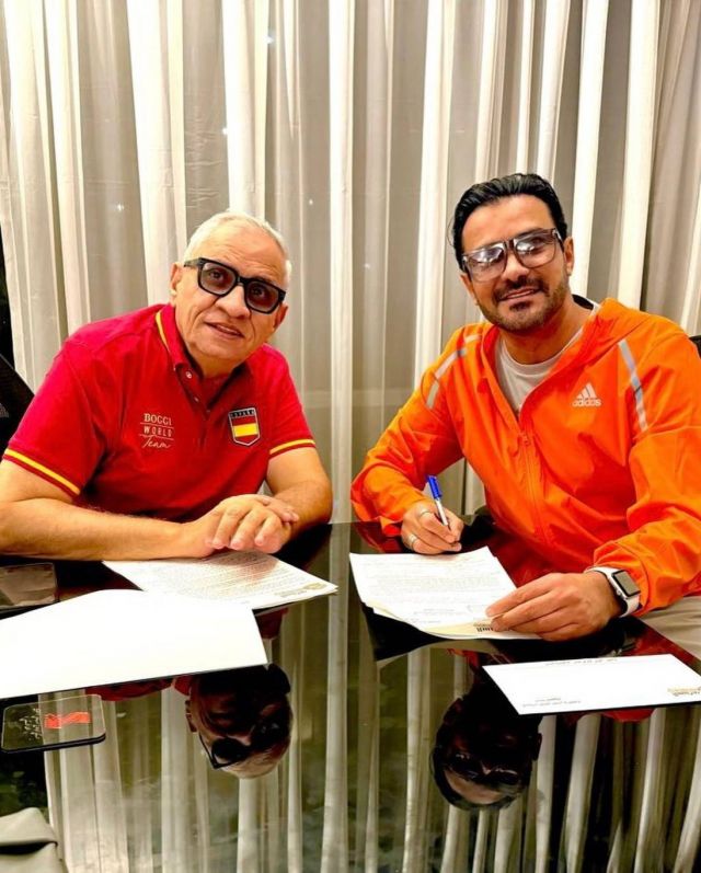 محمد رجب يوقّع عقد فيلمه الجديد مع أحمد السبكي