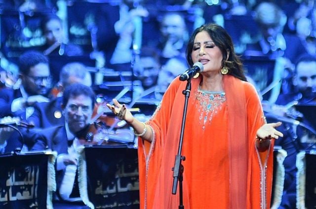 بالصور - نجوم الغناء يتألقون في 