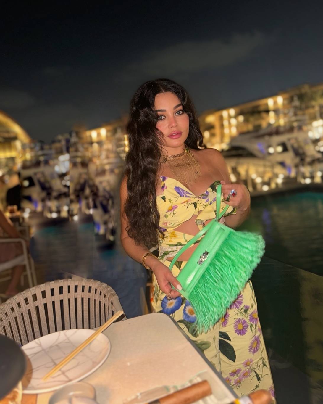 طرح بوستر مسلسل هيفاء وهبي قبل رمضان بأشهُر