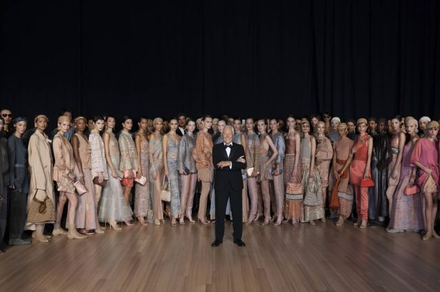 مجموعة أزياء ربيع وصيف 2025 خيالية
Giorgio Armani IN VIAGGIO ON A JOURNEY