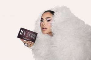 Huda Beautyَ ترفع الستار عن مجموعة Icy Nude