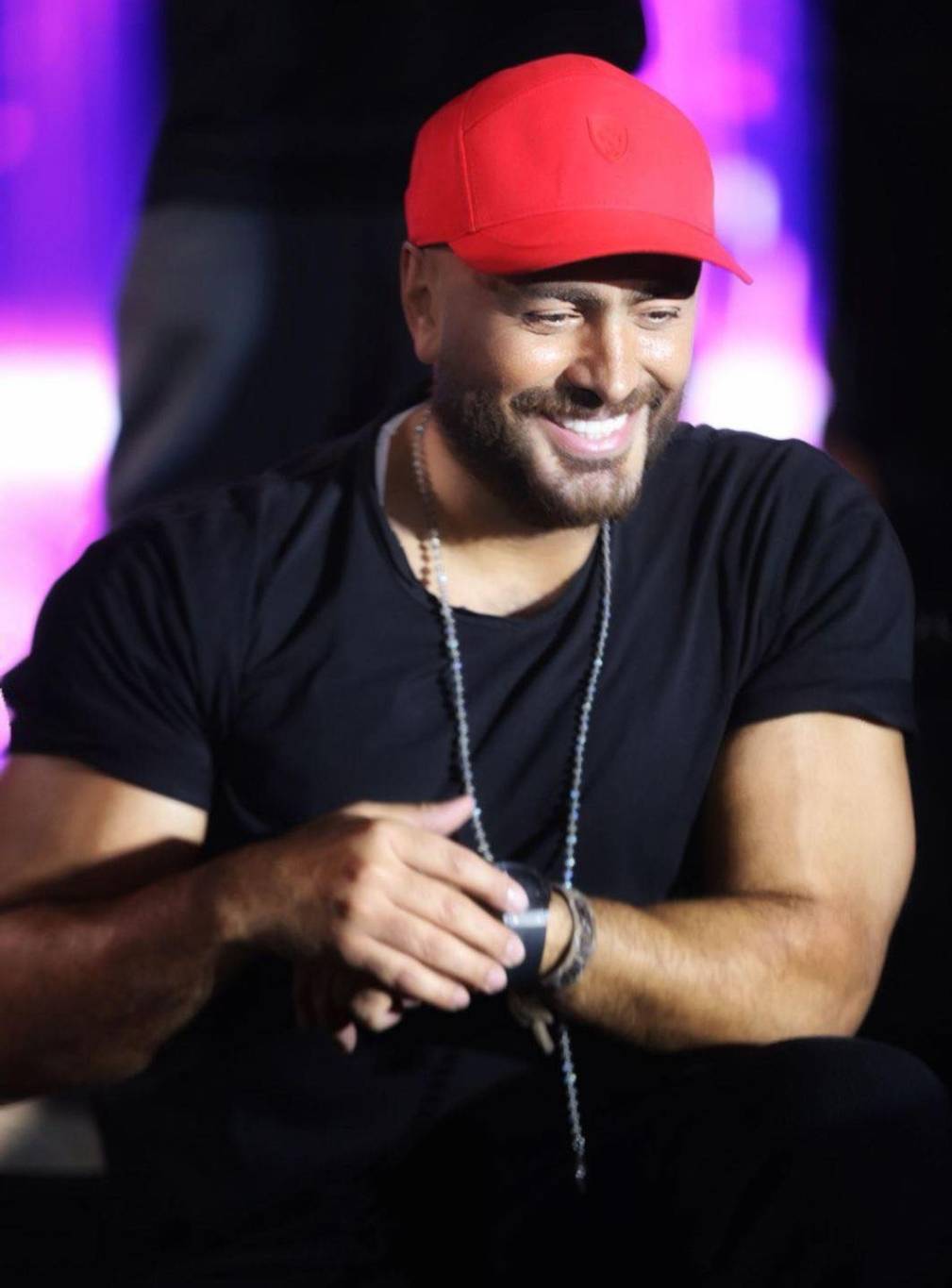 تامر حسني للمرة الأولى مع آدم وشروط صارمة لدخول الحفل