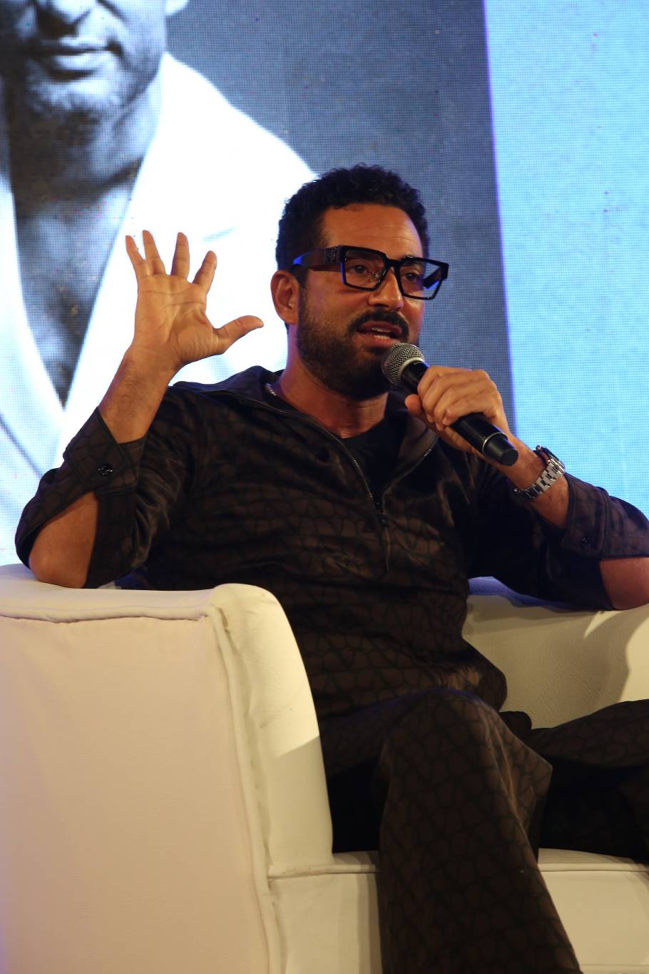 عمرو سعد يتحدّى: لا أحد يمكنه تقديم أدواري