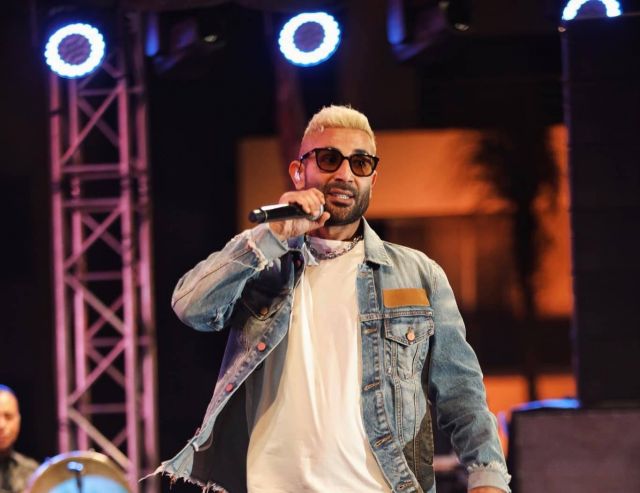 أحمد سعد يتألق في الغناء