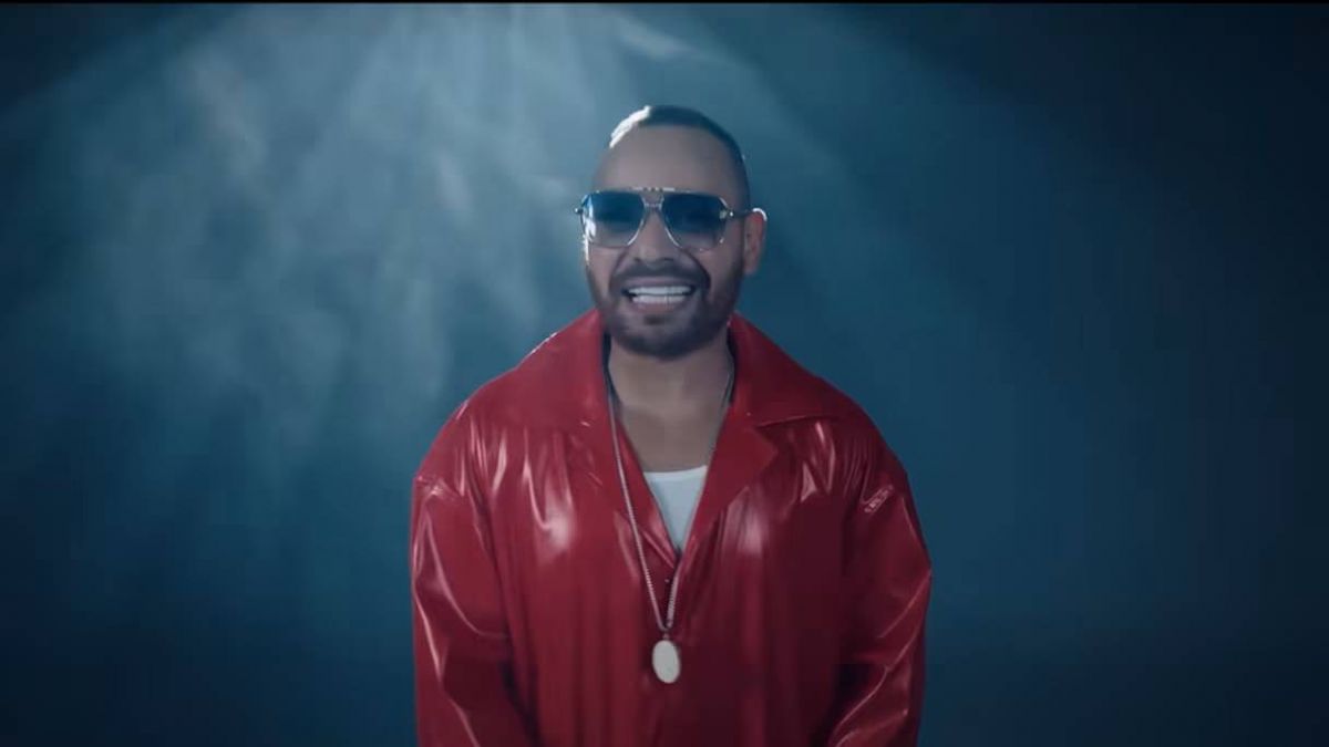 محمد الريفي يوضح حقيقة منعه من الغناء في مصر