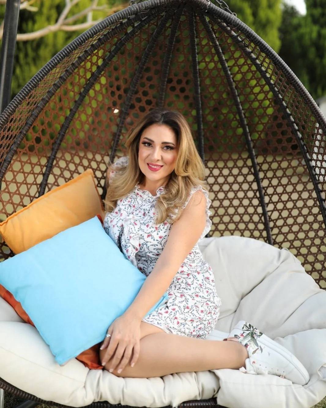 شريف منير يثير الجدل حول عودته لطليقته