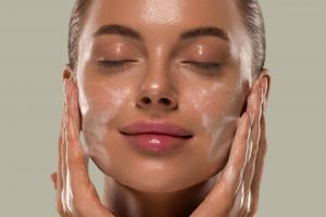 جربي تريند skin flooding للحفاظ على نضارة وشباب البشرة