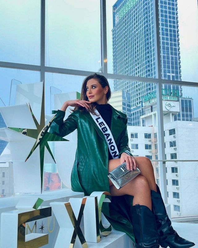 ندى كوسا تتألق بزيّ أميرة لبنانية وملابس البحر خلال التحضير لمسابقة ملكة جمال الكون