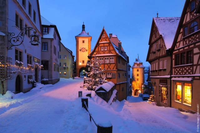 Rothenburg ob der Tauber Rothenburg ob der Tauber Sieber und Kobolzellerturm im Winter