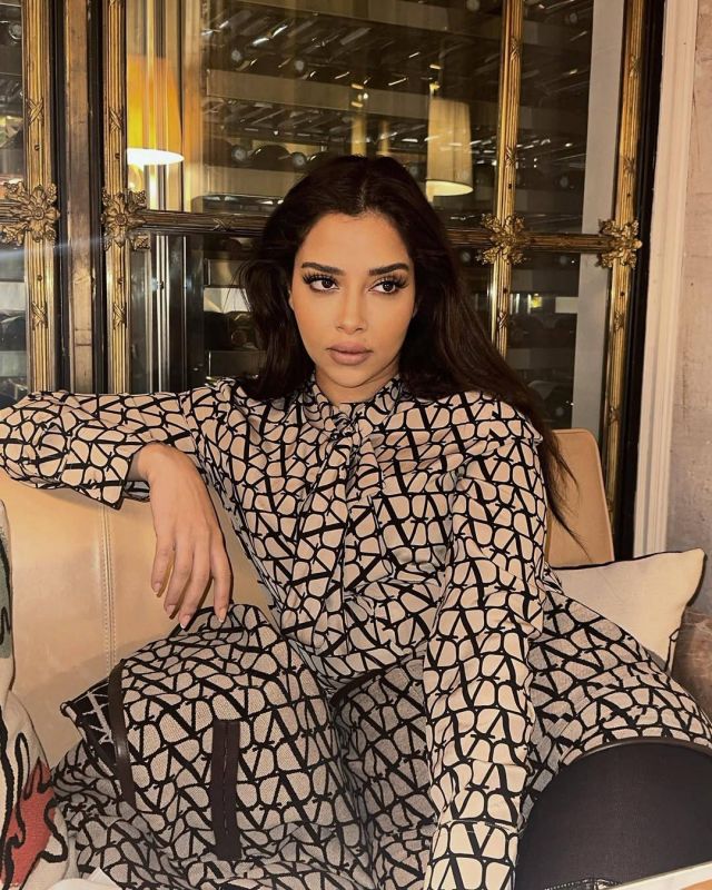 بلقيس بوك محايد بنقشة بارزة 