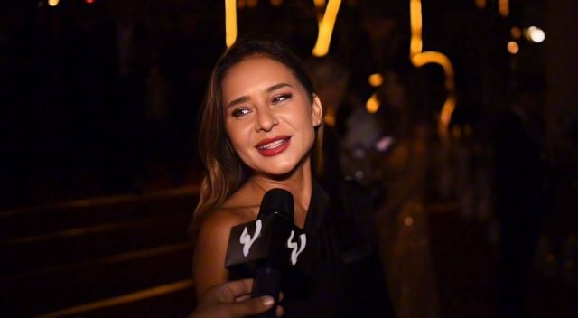 رسائل النجمات عبر 