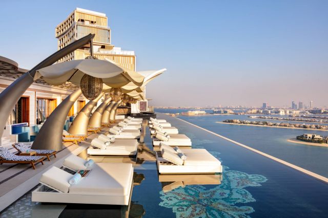 Cloud 22 Atlantis The Royal Cloud 22 Atlantis The Royal