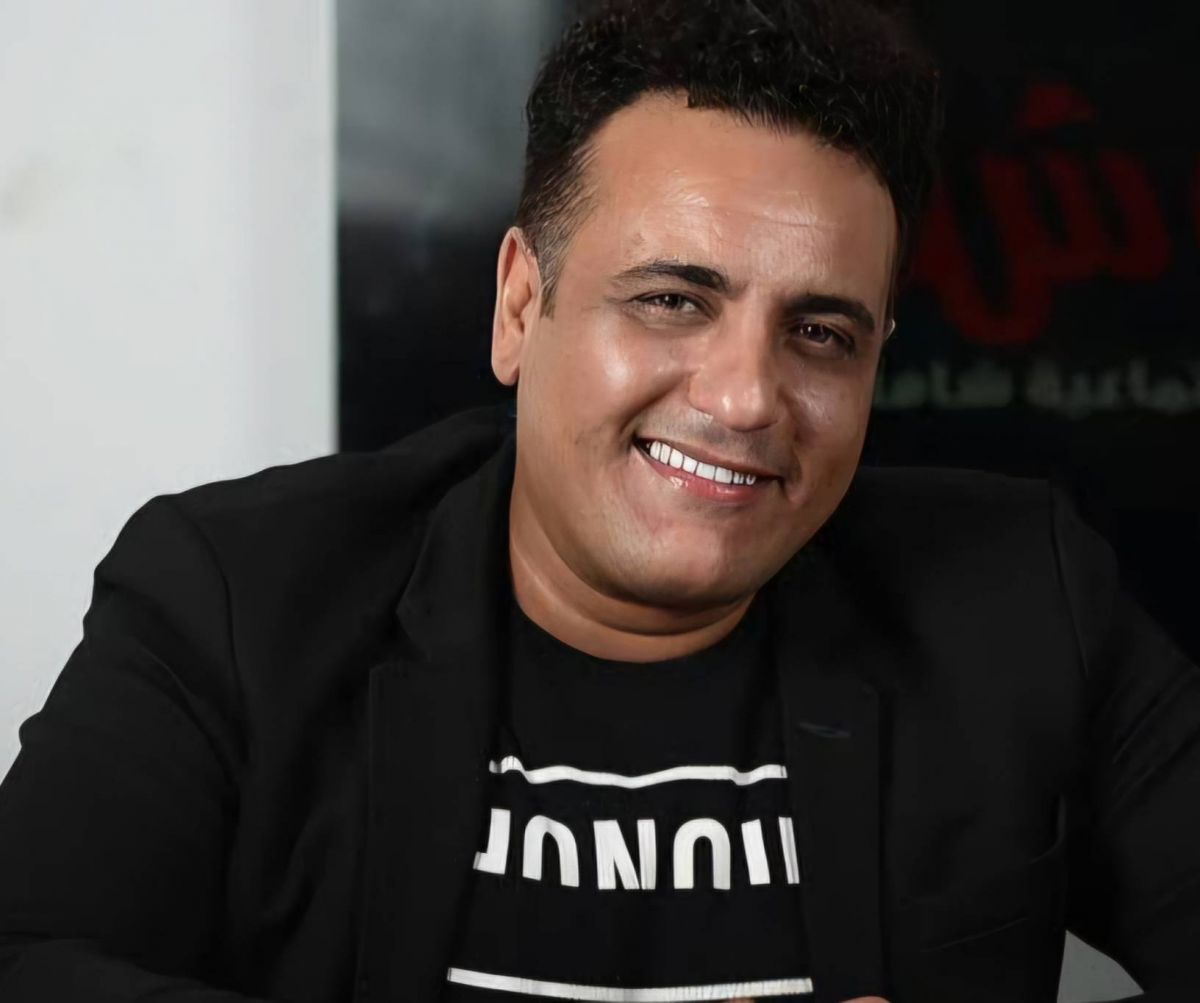 بكاء النجوم وشجار عائلي في جنازة محمد رحيم