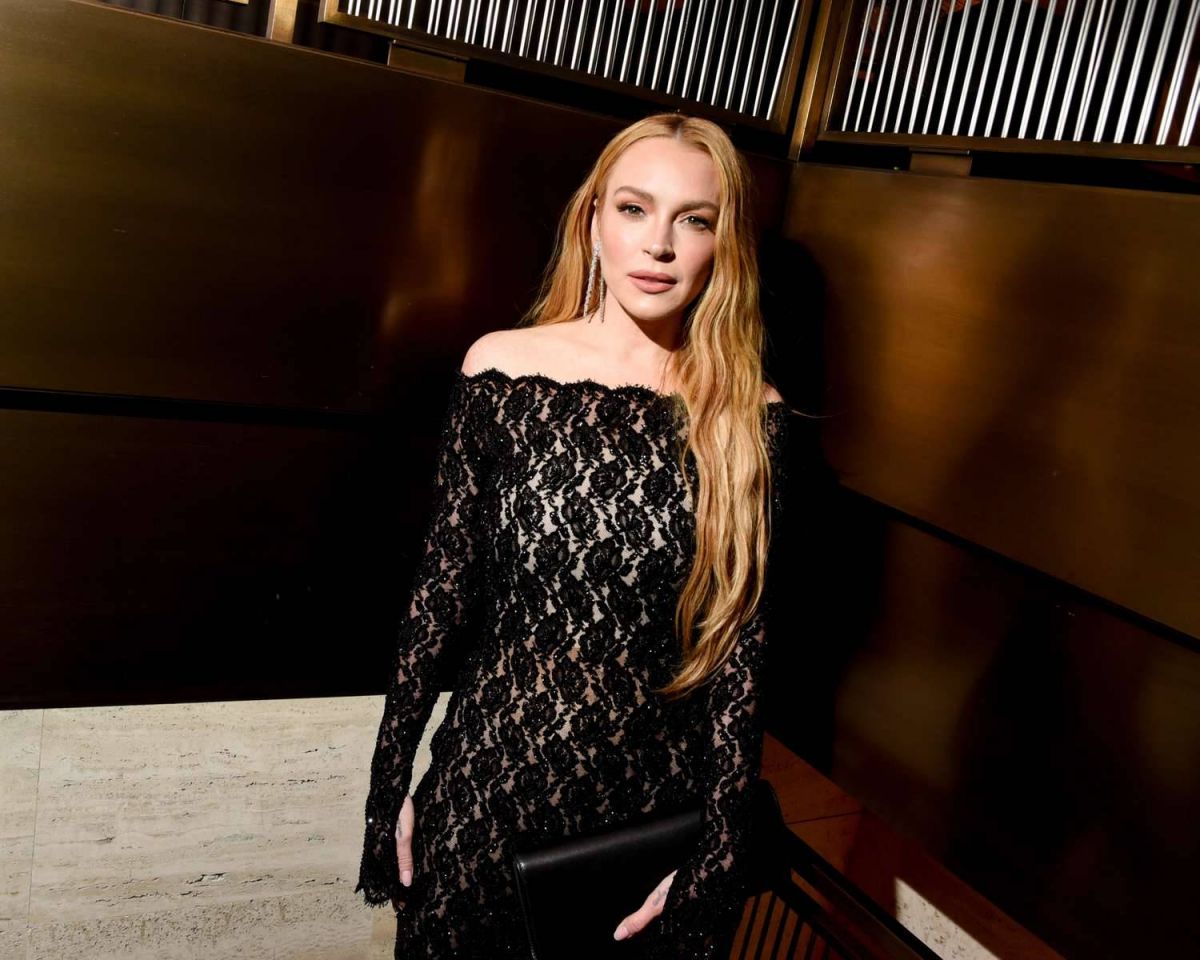 ليندسي لوهان تكشف روتينها اليومي في دبي واختلاف العيش في لوس أنجلوس