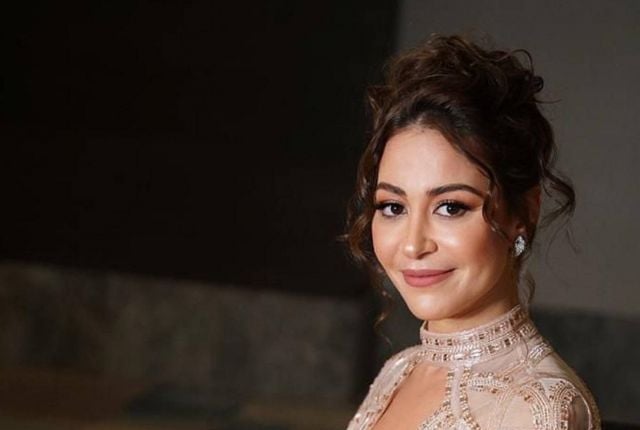 منة شلبي مطربة للمرة الأولى (فيديو)