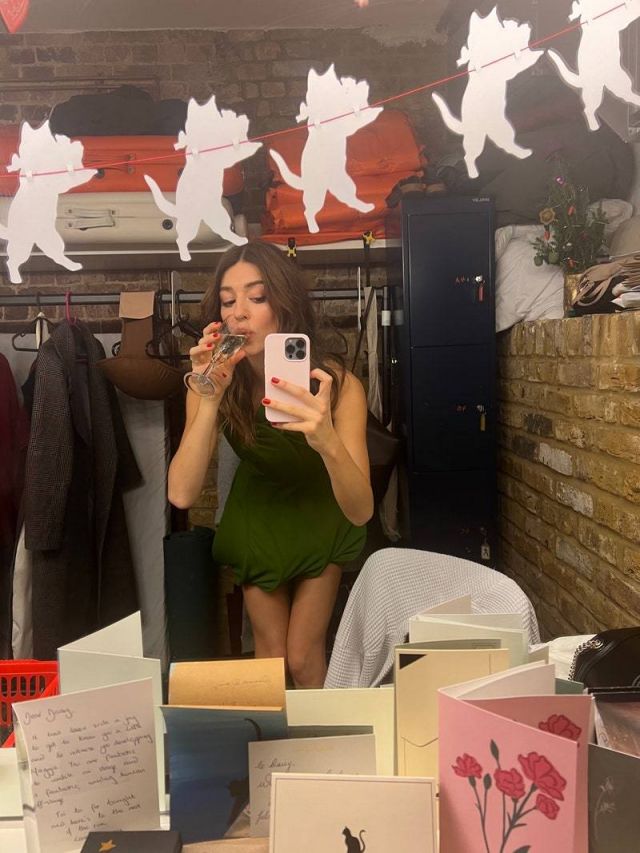 ديزي إدغار جونز في الكواليس