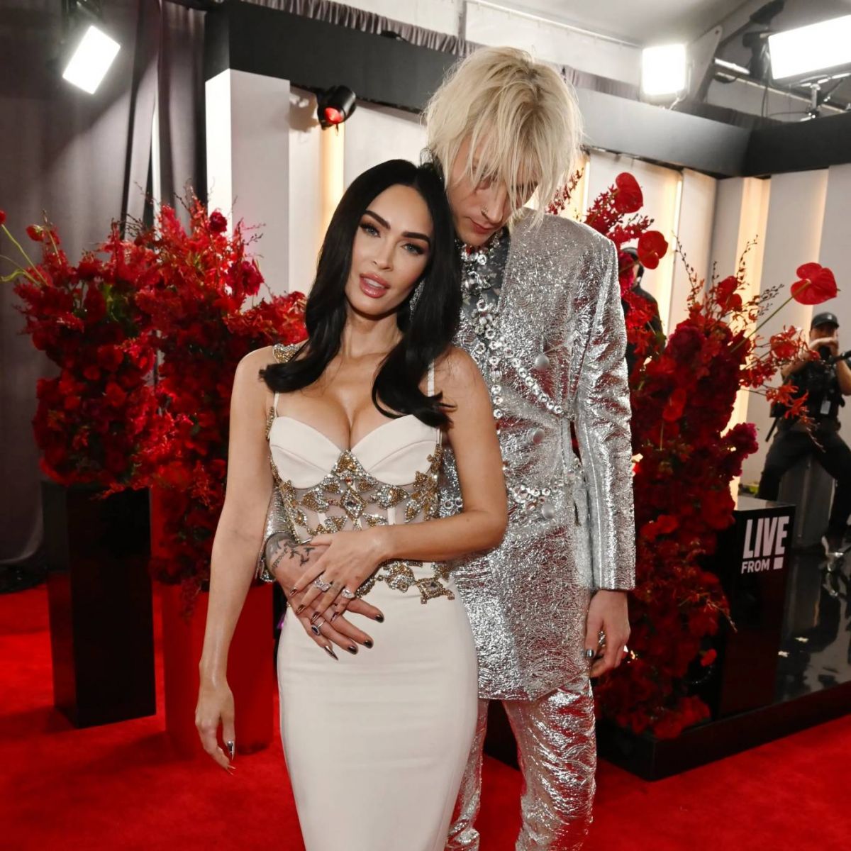 جمهور زوج ميغان فوكس يهاجمه بسبب خيانته لها